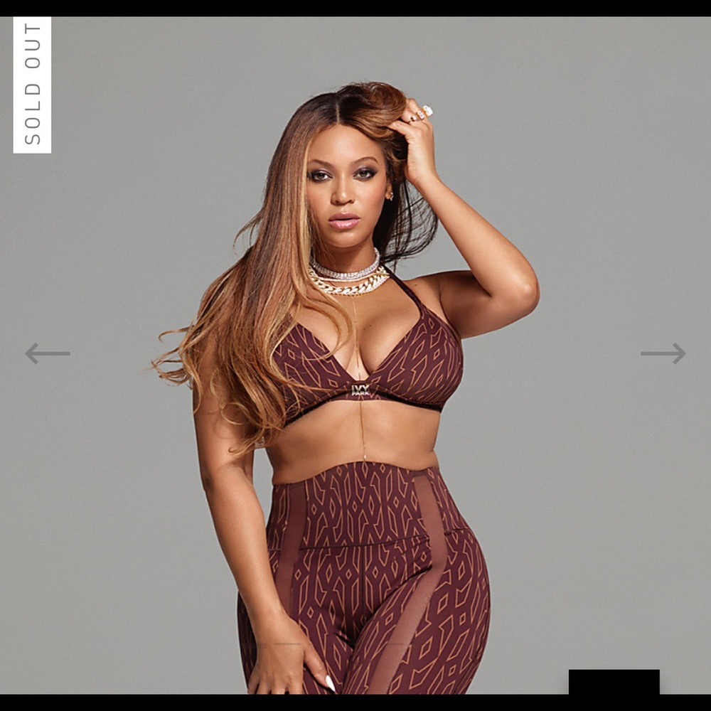 IVY PARK LOW-SUPPORT TRIANGLE BRA